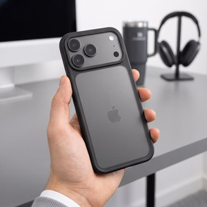 Tech-Protect Magmat CC suojakuori malleille iPhone 18 Pro Max / 17 Pro Max, mattamusta