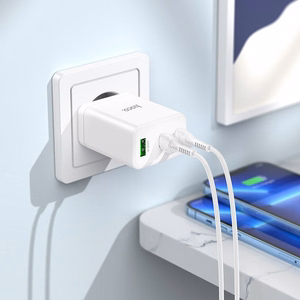 Laturi Hoco N33 + USB-C (Type-C) - Lightning -kaapeli (2xUSB-C; 1xUSB 35W) valkoinen