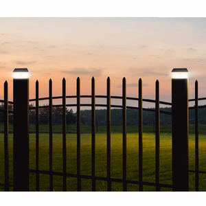 GreenBlue GB128 – 100×100 mm aurinkokäyttöinen LED-aitatolppavalo hämärätunnistimella