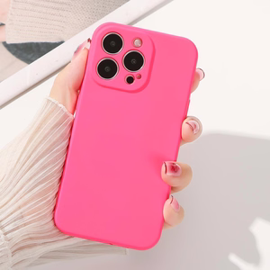 Silikonikotelo iPhone 14 Plus silikonikotelo fuksiaa