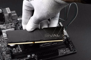 DDR4 2x8GB sarja UDIMM goodram RIVAL syvä musta