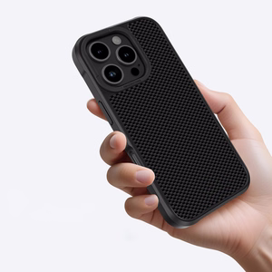 AmazingThing Titan Max Suojakuori 600D Aramid-kuiduilla iPhone 16 Pro:lle - musta