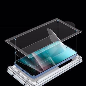 Spigen Elite Shield Ez Fit Samsung Galaxy S25 -puhelimelle läpinäkyvä
