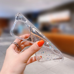 Brilliant Clear -suojakuori iPhone 11 läpinäkyvä