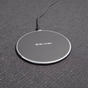 Blavec Induktiivinen laturi BQI-06 Qi 15W UniCharge (BQI06-QIB) mattamusta