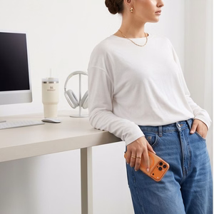 Tech-Protect MagZero MagSafe suojakuori mallille iPhone 17 Pro / 18 Pro – mattaoranssi