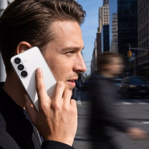 AR+AF Täysmetallinen karkaistu lasi SAMSUNG S26:lle hopeinen