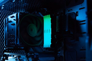 Kingston Technology FURY 16GB 3200MT/s DDR4 CL16 DIMM (2 kpl pakkaus) Renegade RGB