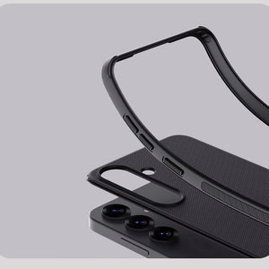 Nillkin Super Frosted Shield Pro Magneettinen Suojakuori Samsung S25+:lle MagSafe-tuella - musta