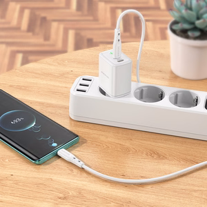 Borofone Wall charger BN9 Reacher - 2xType C - QC 3.0 PD 35W white