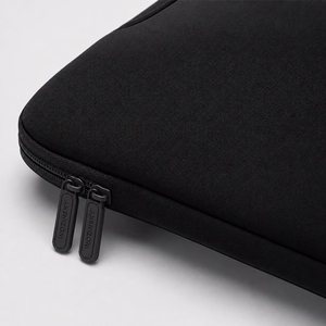 Wozinsky WNT-17B 17.3" Laptop Bag with Retractable Neoprene Handle - Black