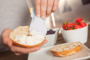 Quirky Scoop 2-in-1 mittakauha ja levityslasta, valkoinen