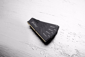 Kingston Technology FURY Beast 8GB 3200MT/s DDR4 CL16 DIMM musta