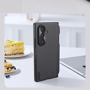 Nillkin Super Frosted Shield Fold magneettinen suojakuori Samsung Galaxy Z Fold 7, MagSafe-yhteensopiva - musta