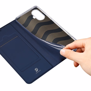 Dux Ducis Skin Pro suojakuori Realme 10 Pro+:lle läppäsuojus korttilokerolla lompakko jalusta sininen