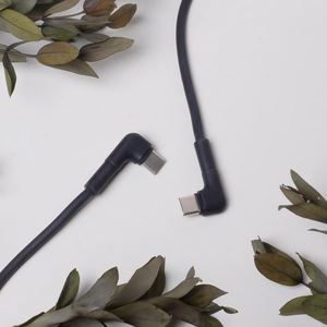 Maxlife MXUC-09 kulmakaapeli USB-C - USB-C 1,0 m 60W musta