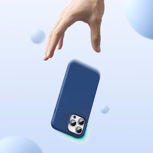 Ugreen Protective Silicone Case joustava silikoninen suojakuori iPhone 13 Pro:lle, sininen