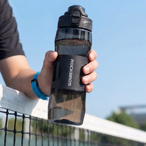 Rockbros S550H-1 700 ml termospullo magneettisella pidikkeellä ja kiinnityshihnalla - musta