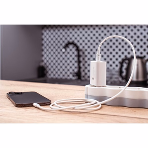 Puhelinlaturi Forcell F-Energy USB C QC4.0 PD 3A 20W + kaapeli USB C - Lightning TFK-TC-20WPD valkoinen