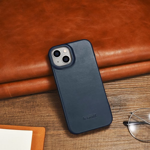 iCarer CE Oil Wax Premium Leather Folio Case iPhone 14 Plus magnetic flip case MagSafe blue (AKI14220707-BU)