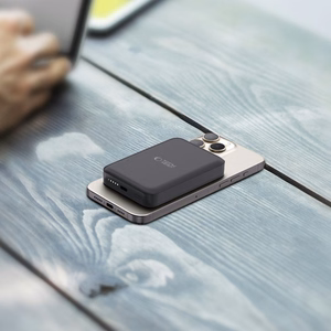 Tech-Protect LifeMag PB11 Powerbank MagSafe 10000mAh 15W USB-C-portilla - musta + USB-C-kaapeli