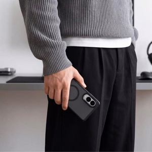 Tech-Protect Magmat MagSafe -suojakuori Samsung Galaxy Z Fold 8 -mallille, mattamusta