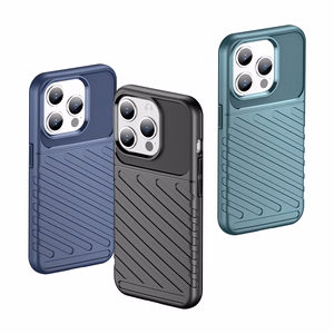 Panssaroitu iPhone 15 Pro Thunder Suojakuori - musta