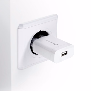 Puhelinlaturi Forcell F-Energy USB A QC3.0 2,4A 18W + kaapeli USB A - USB C TFK-TC-1099 valkoinen
