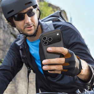 Dux Ducis Shld Suojakuori Apple iPhone 17 Pro musta - Contour Pattern