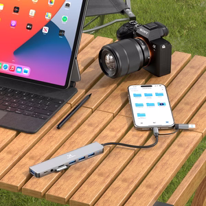 Harmaa 8-in-1-USB-keskitin Wozinsky WAH-81 USB 3.0:lla, SD-kortinlukijalla ja äänilähdöllä