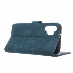 Smart Velvet case for iPhone 16e / 17e dark green