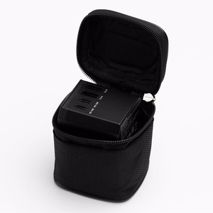 SBS Universaali GaN Matkasovitin 70W 3xUSB-C 2xUSB-A kotelolla - musta