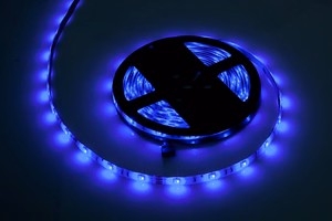 Rebel RGB LED-nauha, 5 m, 150× 5050 SMD, vesitiivis, valkoinen PCB