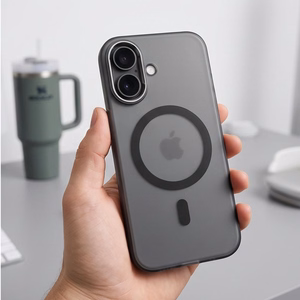 Tech-Protect MagZero MagSafe-suojakuori iPhone 17:lle, mattamusta