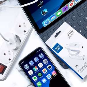 Puhelinlaturi Blue Star USB C QC4.0 PD 3A 18W + kaapeli USB C - Lightning TFK-TC-1099C valkoinen