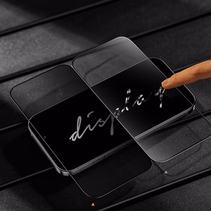 Benks Karkaistu lasi Glass Warrior Privacy iPhone 17/16 Pro:lle musta