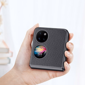 Dux Ducis Fino tapauksessa on valmistettu nylon materiaalista Huawei P50 Pocket musta