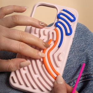 DIY Snake suojakuori iPhone 16 Pro 6,3" vaaleanpunainen