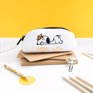 Snoopy Lazy Days -pehmopintainen penaali