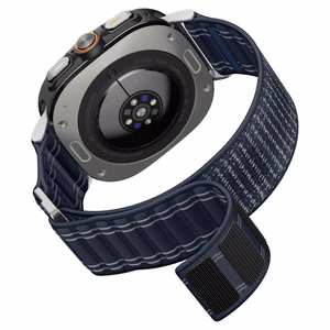 Spigen WBF0 Ranneke Samsung Galaxy Watch Ultra 2024 / 2025 (47 mm) Laivastonsininen