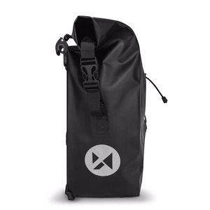 Vedenpitävä pyörän tavaratelinelaukku Wozinsky WBB24BK, 25 l, musta