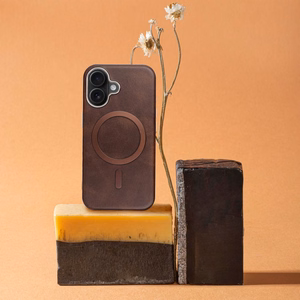 Suojakuori iPhone 13 PRO:lle Gentleman Mag Cover yhteensopiva MagSafen kanssa ruskea