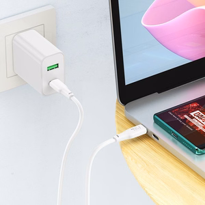 Hoco USB-C - USB-C -kaapeli 3A 100W 2 m X93 valkoinen