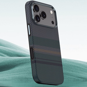 Benks Magnetic Armor Pro Aurora Kevlar 600D Suojakuori (C070) iPhone 17 Pro Max:lle