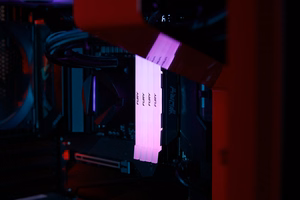 Kingston Technology FURY 16GB 4266MT/s DDR4 CL19 DIMM (2 kpl setti) Renegade RGB