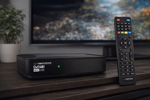 Esperanza EV108R – DVB-T2 H.265/HEVC -digitaalinen antenniverkon vastaanotin, musta
