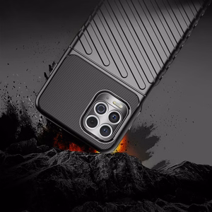 Thunder Case Joustava Kova Rugged Cover TPU Kotelo Motorola Moto G100 / Edge S musta