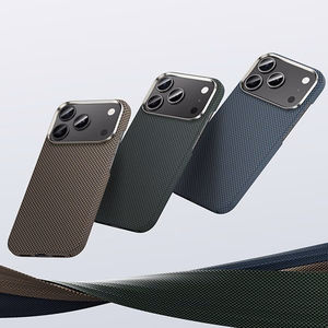 Benks Magneettinen Armor Tint Kevlar 1000D (0069) iPhone 17 Pro:lle kultainen