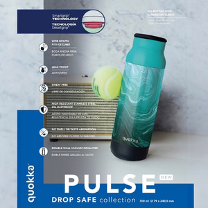 Quokka Pulse Smartgrip kaatumaton termospullo ruostumattomasta teräksestä, 700 ml, Magnolia