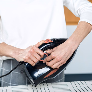 BLACK+DECKER BXIR3000E – höyrysilitysrauta, 3000 W, musta (ES9180190B)